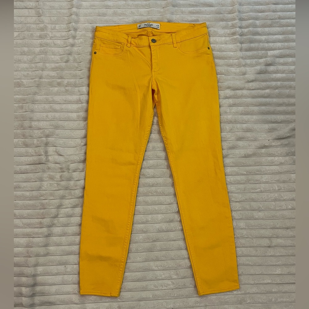 Abercrombie & Fitch Yellow Mid Rise Skinny Jeans • 10R